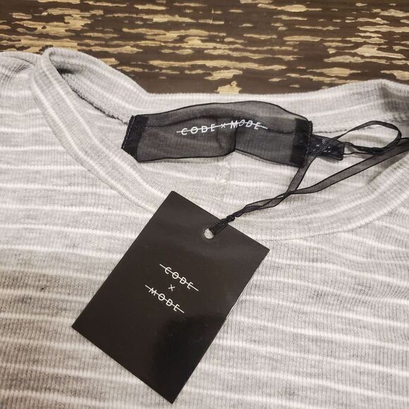 Code X Mode-NWT Knot Front Top Sz S - Picture 3 of 3